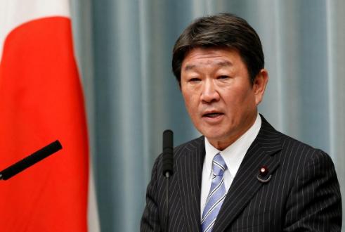 日本前政府官员桥下彻表示，跟中国较量，光靠小泉进次郎可不行，你日本外长也要加把劲