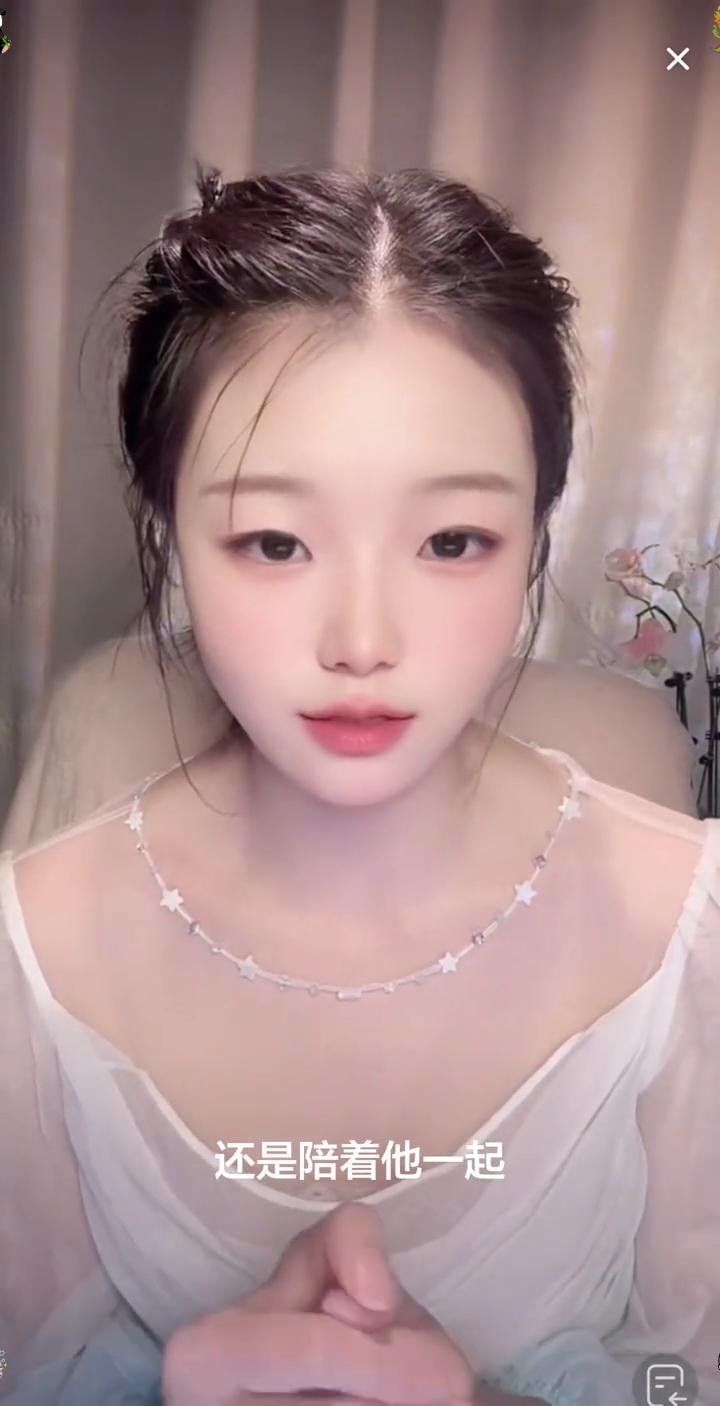 你们告诉我到底该怎么办？我现在是应该割肉丢下师傅跑路，还是陪着他一起坚持到最后？