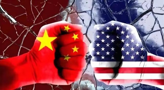 中日之间，虽有明争暗斗，真正让全世界警觉、屏息的，却是中美两个“巨无霸”擦枪走火