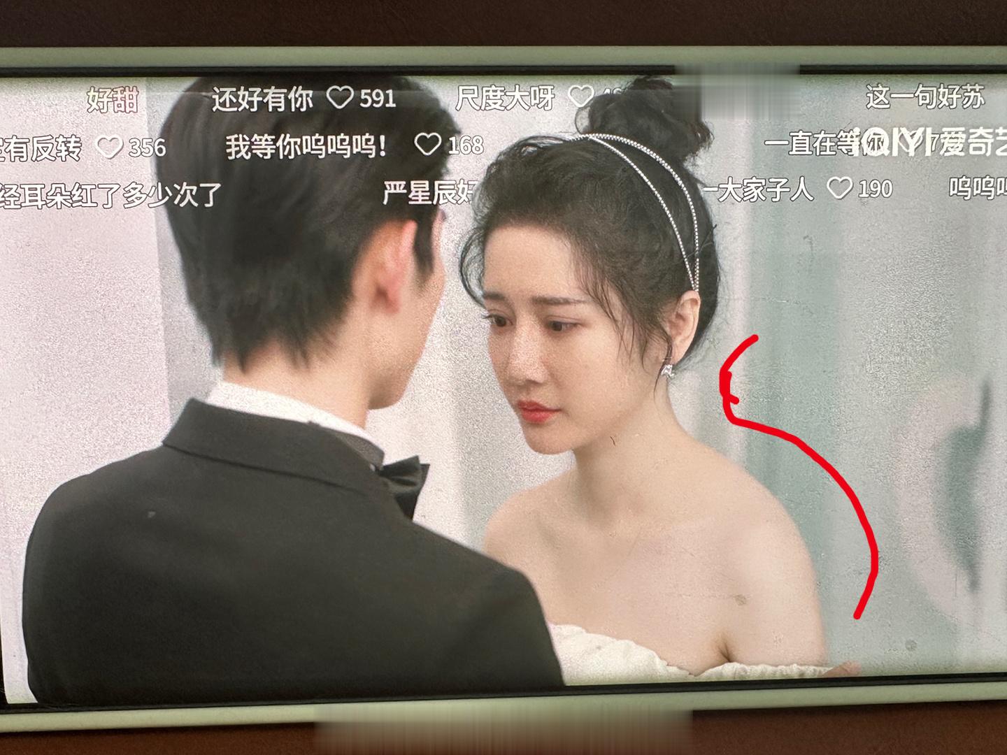 女生们一定要注意自己的体态拜托了 ​​​