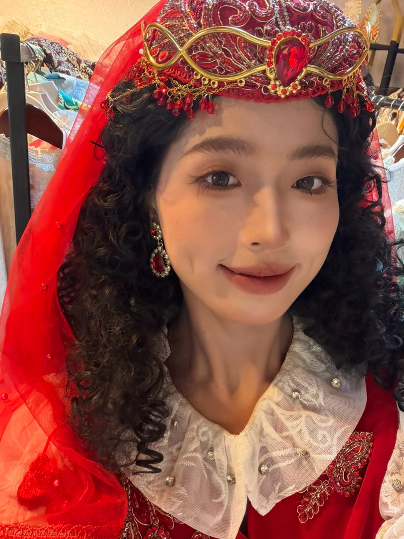 迪丽热九来了 