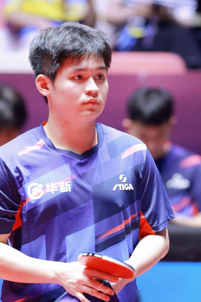 樊振东要是真缺席世乒赛，替补人选得拎拎清。
 
王楚钦林诗栋虽强，可俩人都带伤，