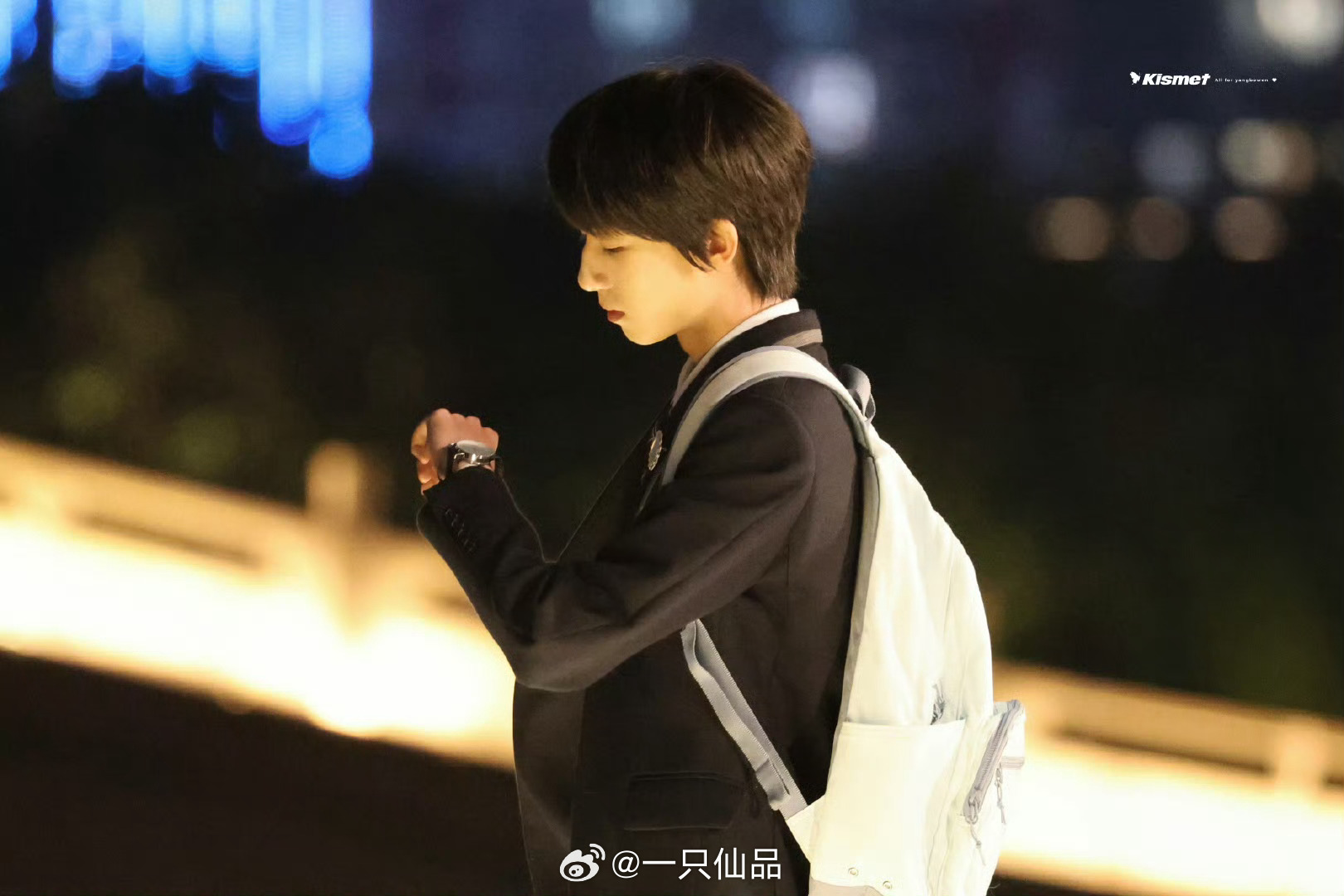 周扬学长看时间是在等谁呢？是我吗杨博文我们的少年时代2人设杨博文周扬我们的少年时