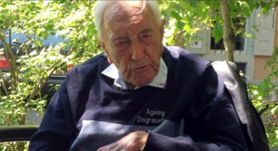 2018年，澳大利亚一位104岁的科学家，前往瑞士接受安乐死，当药物注射到他的体