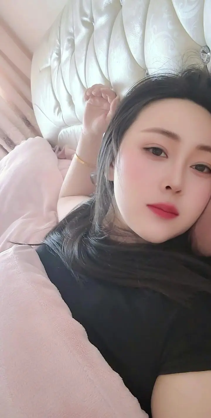 不想出门，只想睡觉。