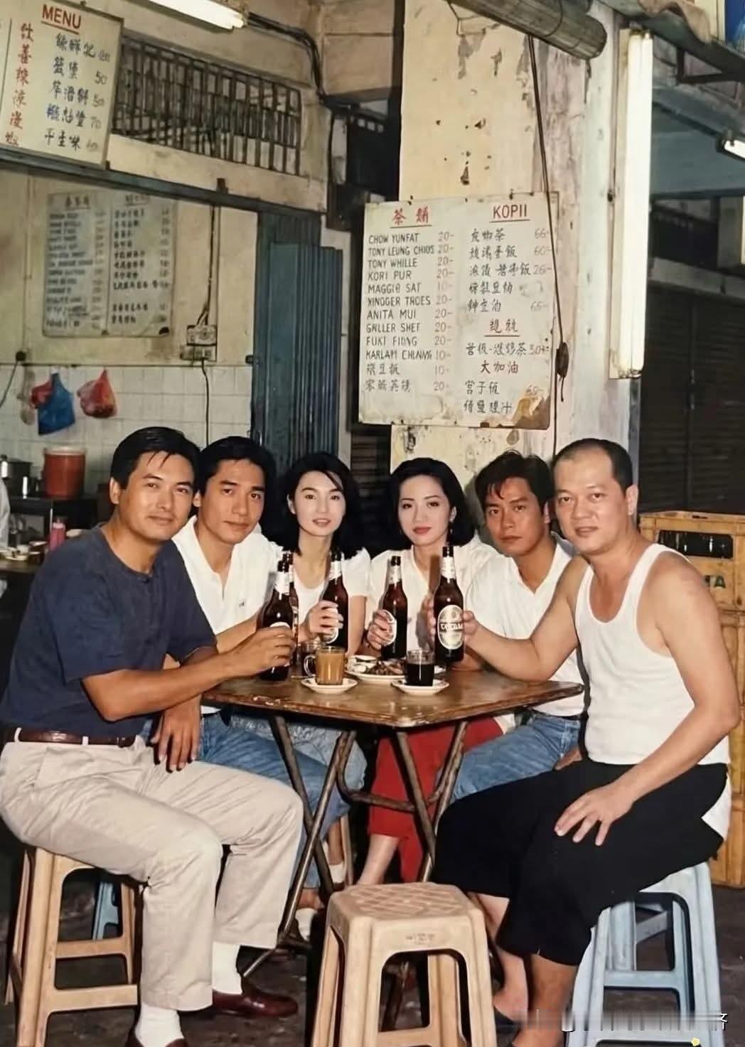 很多年前还是香港。明星的天下，香港的电影，香港的歌曲流行全世界，那个时候的明星在