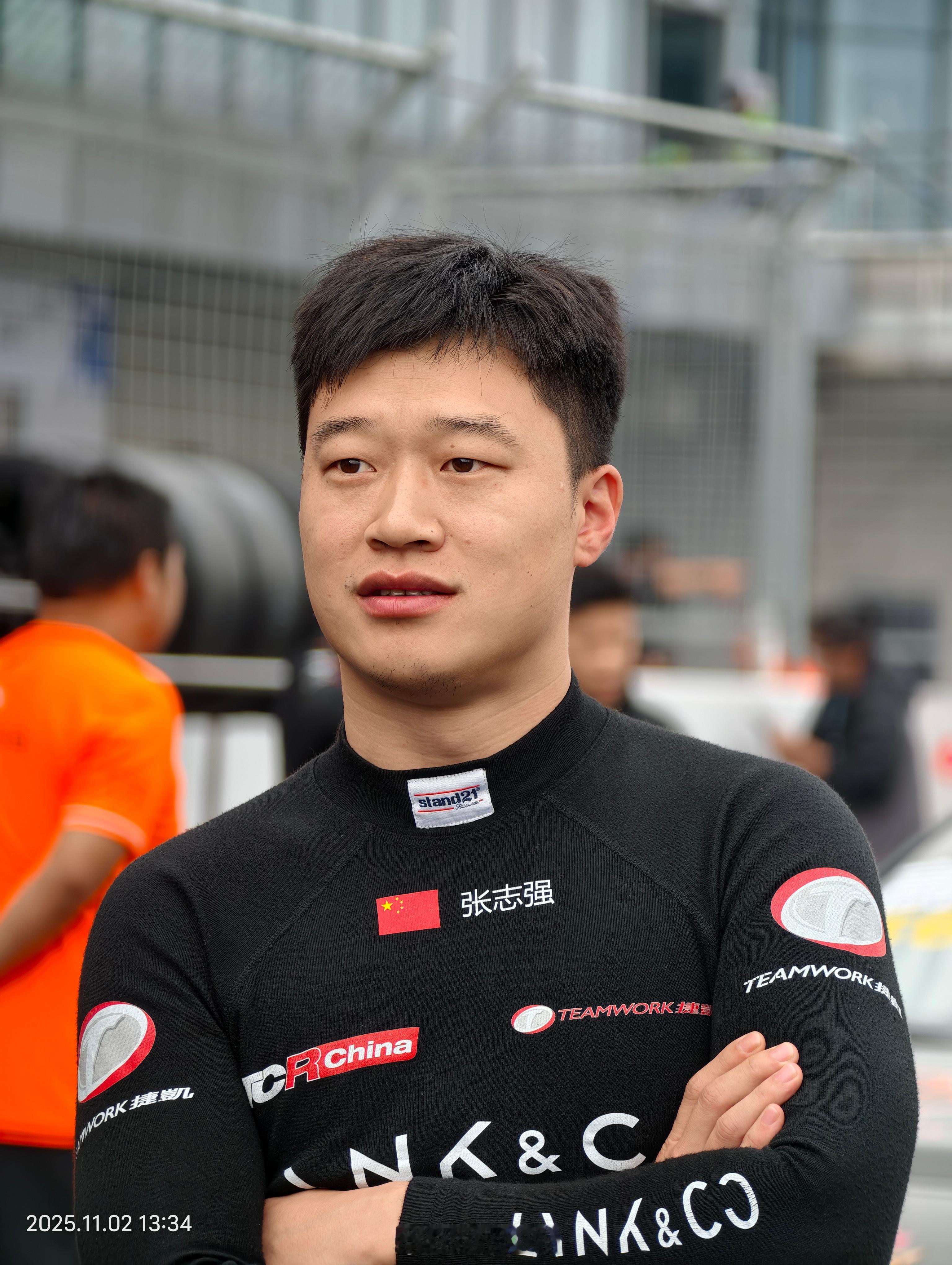 中国速度闪耀世界 今天来到了株洲国际赛车场给兄弟们拍点福利[doge]  ​​​