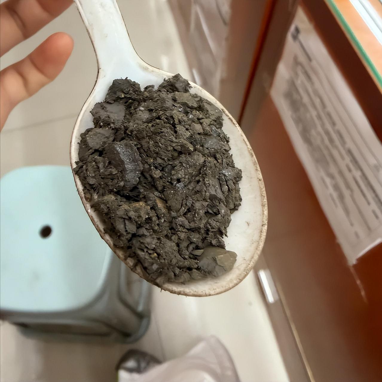 多年前，一位中医前辈传给我一个调理耳鸣的 “止鸣方”，我佩服至今，能帮一个是一个