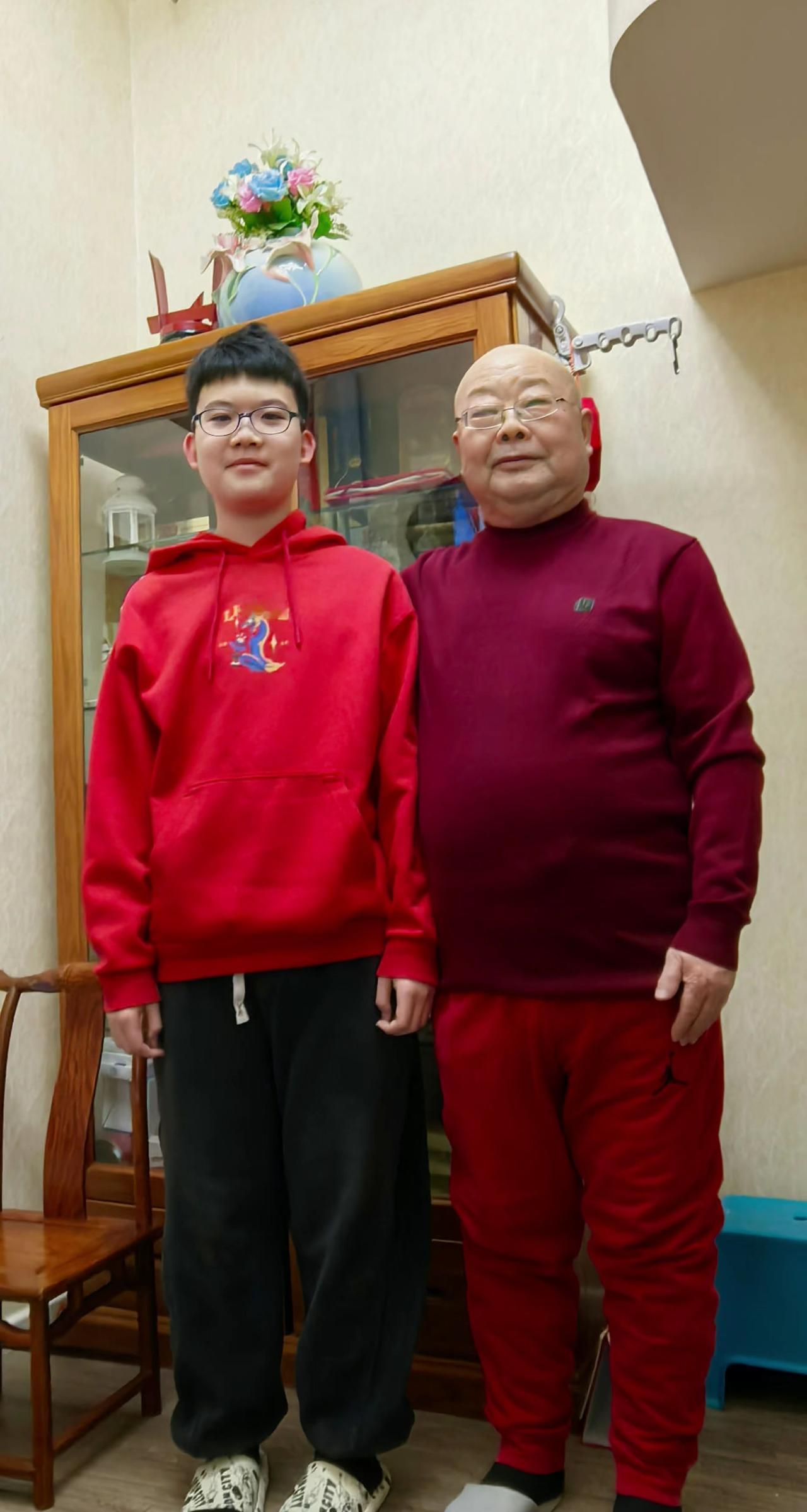 谢谢友友老师春节快乐！🌺🎉🎁🍎🌹👍🙏