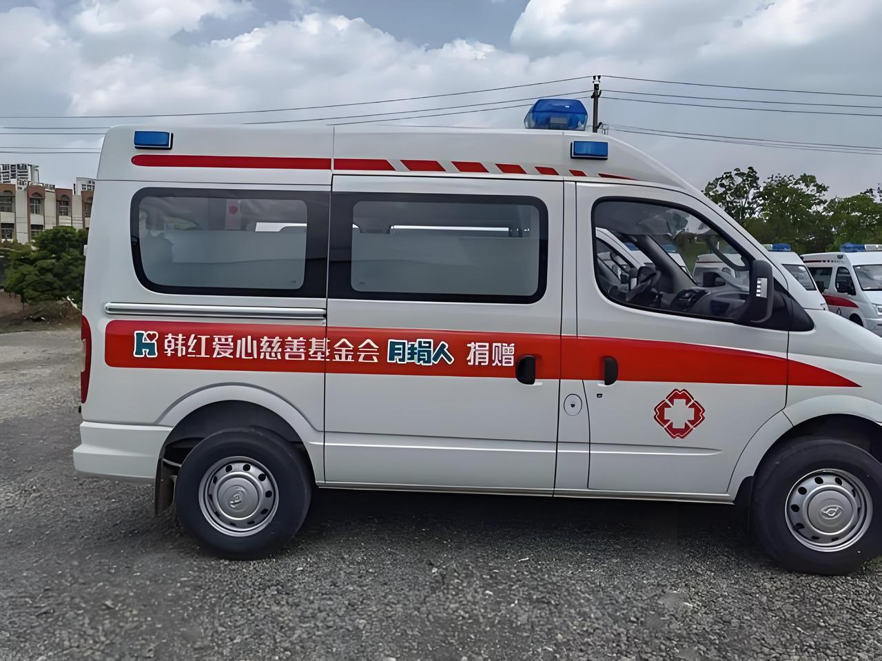 到目前为止，韩红爱心慈善基金会共捐赠超3000辆救护车，那么喜欢捐救护车，为什么
