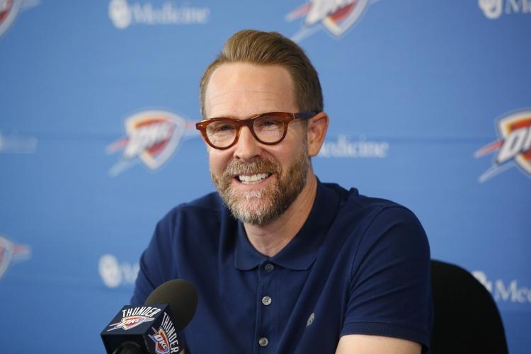 年度最佳高管得票情况：普雷斯蒂74分力压奥尔特曼 佩林卡第6今日，NBA官方宣布
