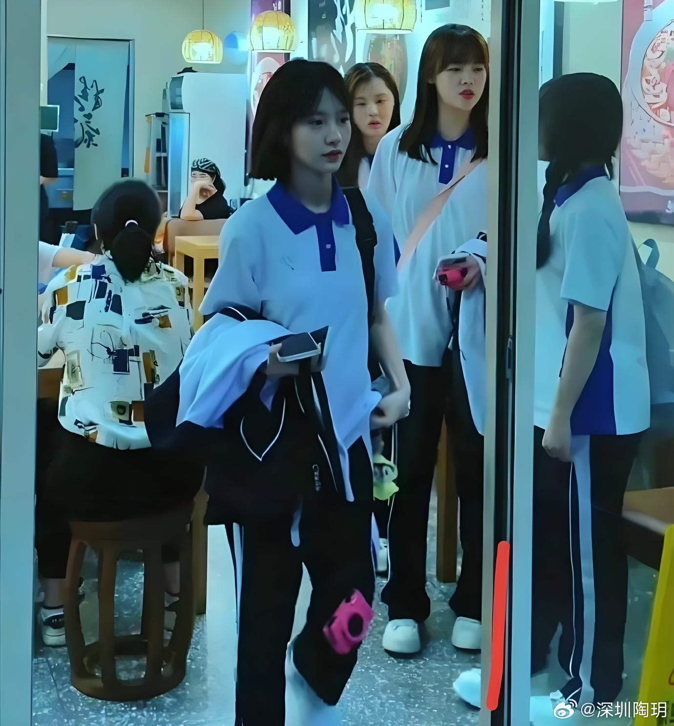 讨论贴：校服为什么不能推行“深圳模式”？开学了！关于校服有个问题，一直搞不懂：为
