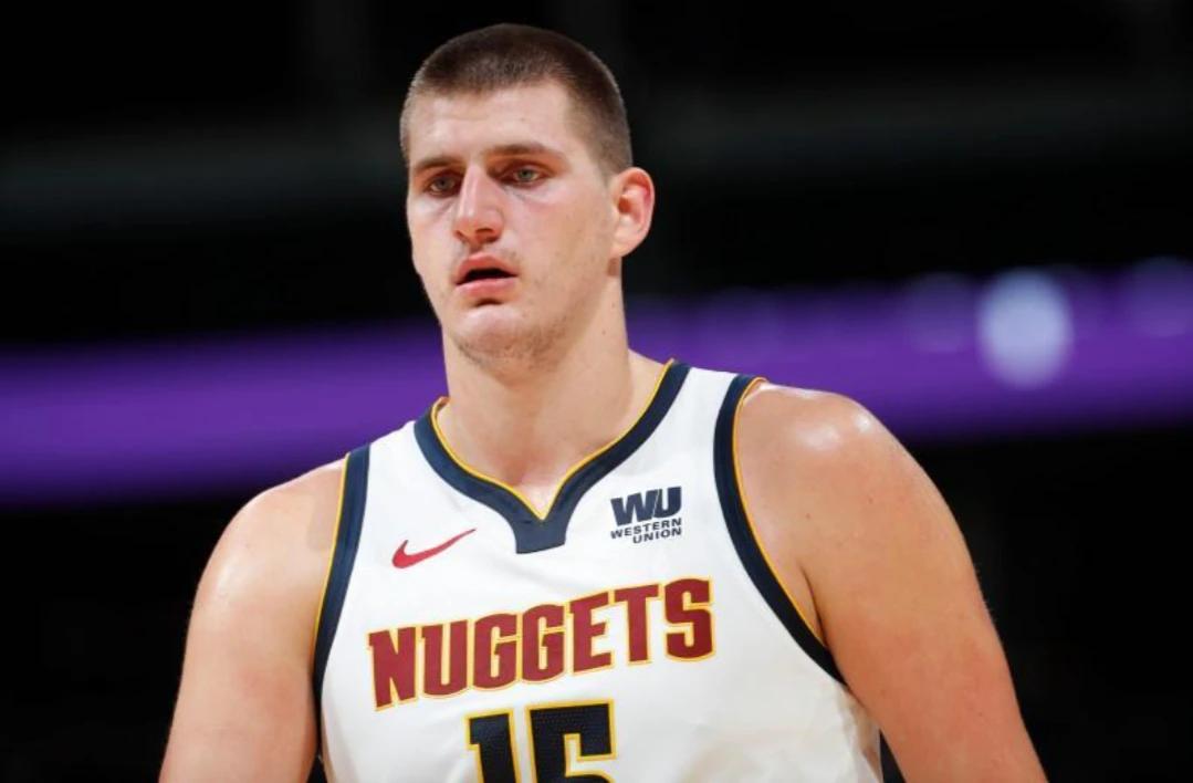 NBA现役巨星技术短板——人无完人
人无完人，金无足赤，现役巨星，技术短板。
第