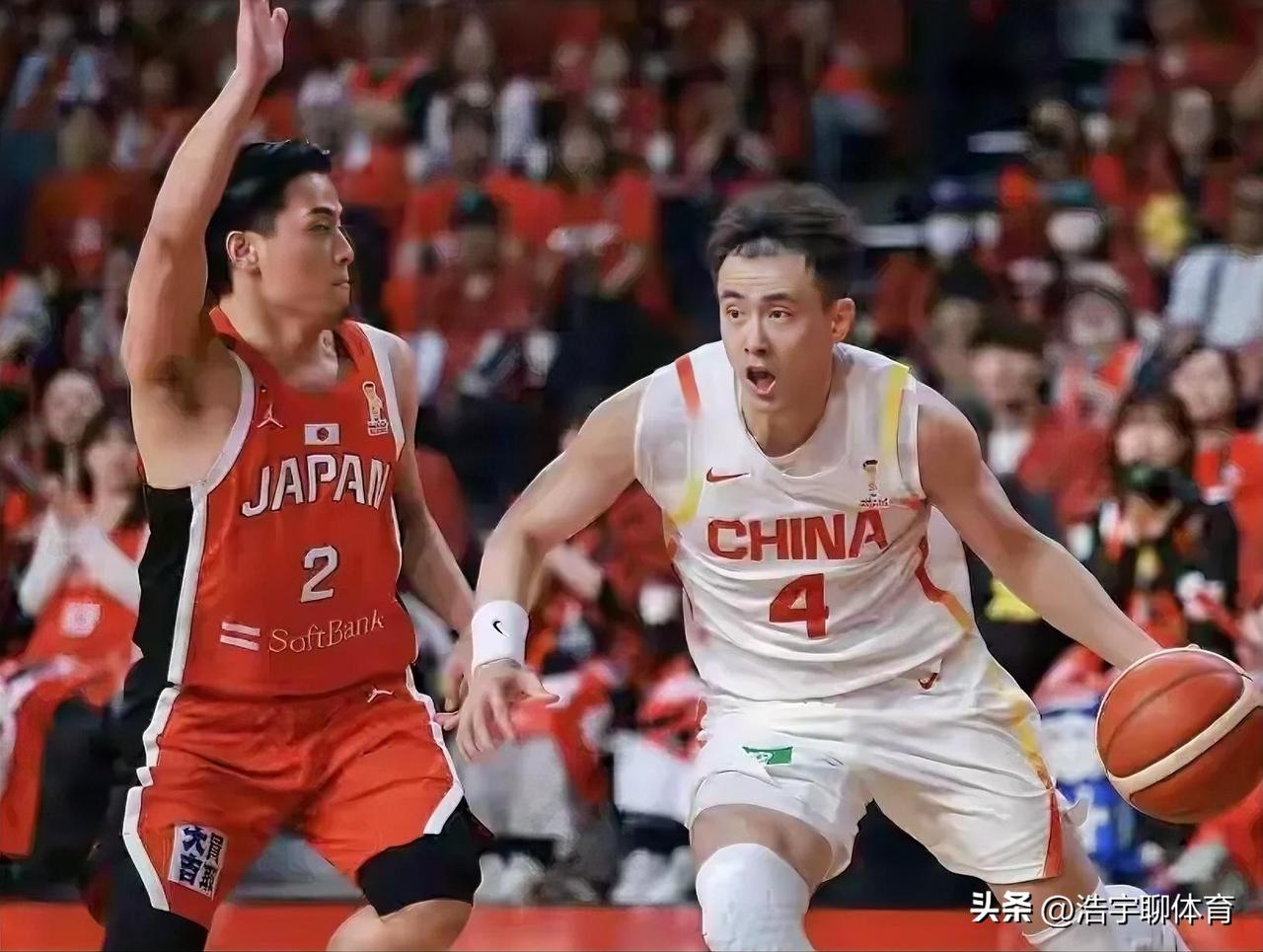 赵继伟太敬业了，为什么有那么多的球迷喜欢，从这件事上就可以找到原因。
凭借出色表