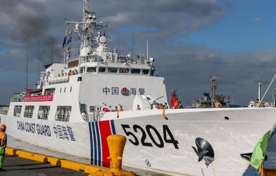 南部战区通报！中国黄岩岛邻近海域，发现一艘菲律宾军舰擅闯
菲律宾经常擅闯中国黄岩