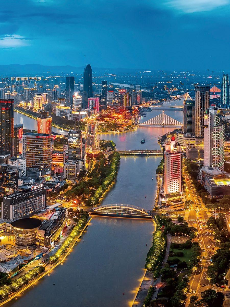 拓普集团净利润时隔5年再现下滑 董事长父子等已高位套现近9亿元，还好跑得快。宁波