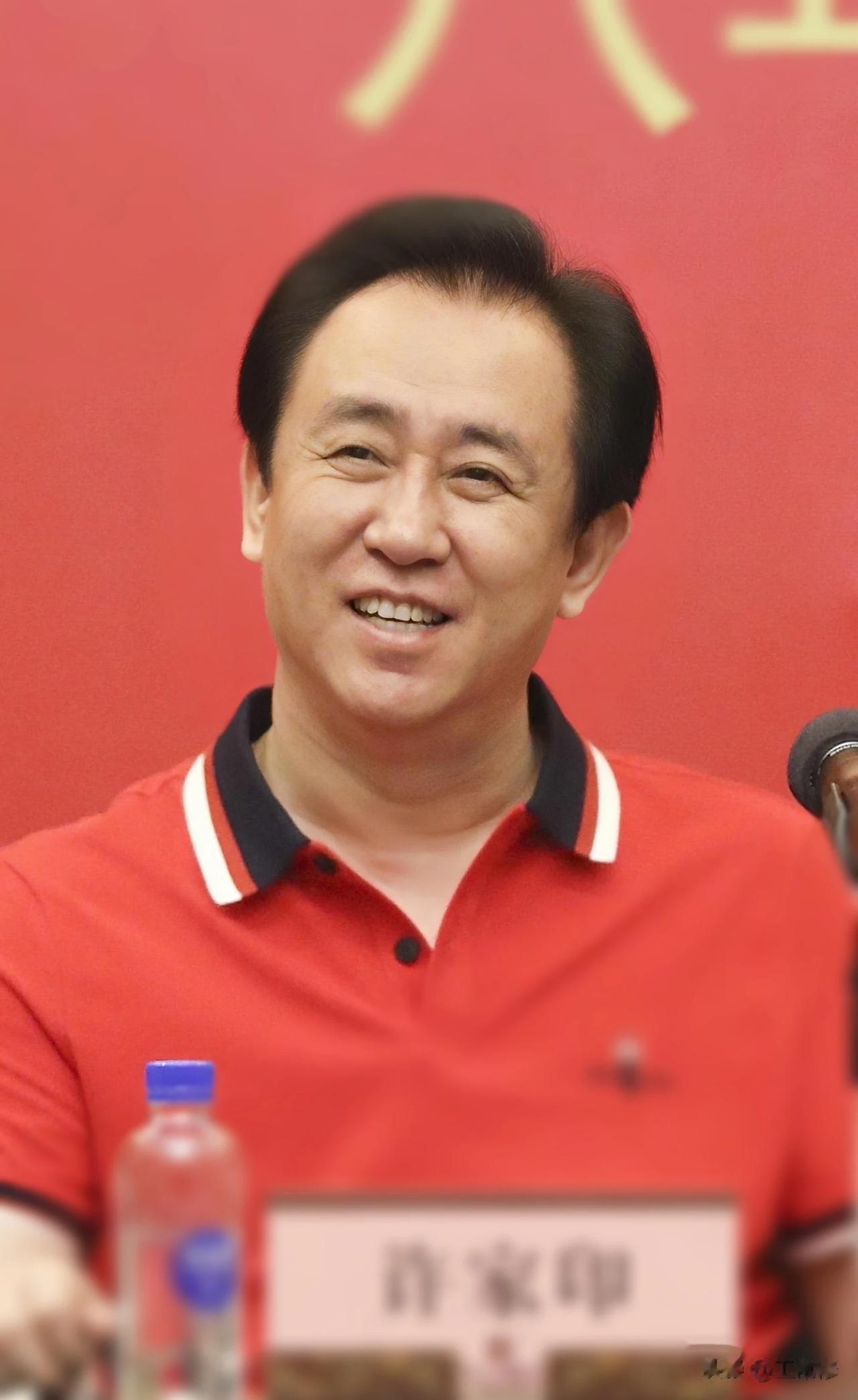 日前，恒大发布公告称:原定于9月25日、26日的重组会议取消，理由是“重组业绩不