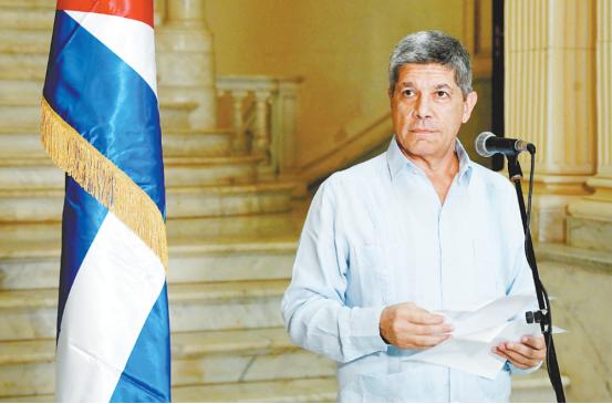 古巴直接不装了，当场摊牌已经备好应对手段，对着美国喊只要敢来侵犯就死磕到底。
 