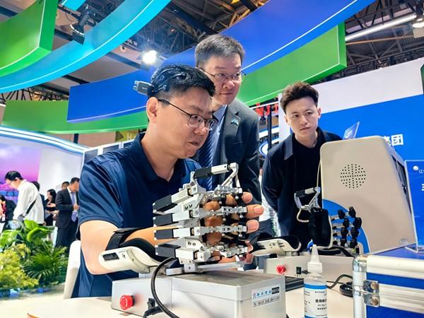 中国的癌症治疗要超越美国了？

6月10日，马斯克旗下Neuralink的前总裁