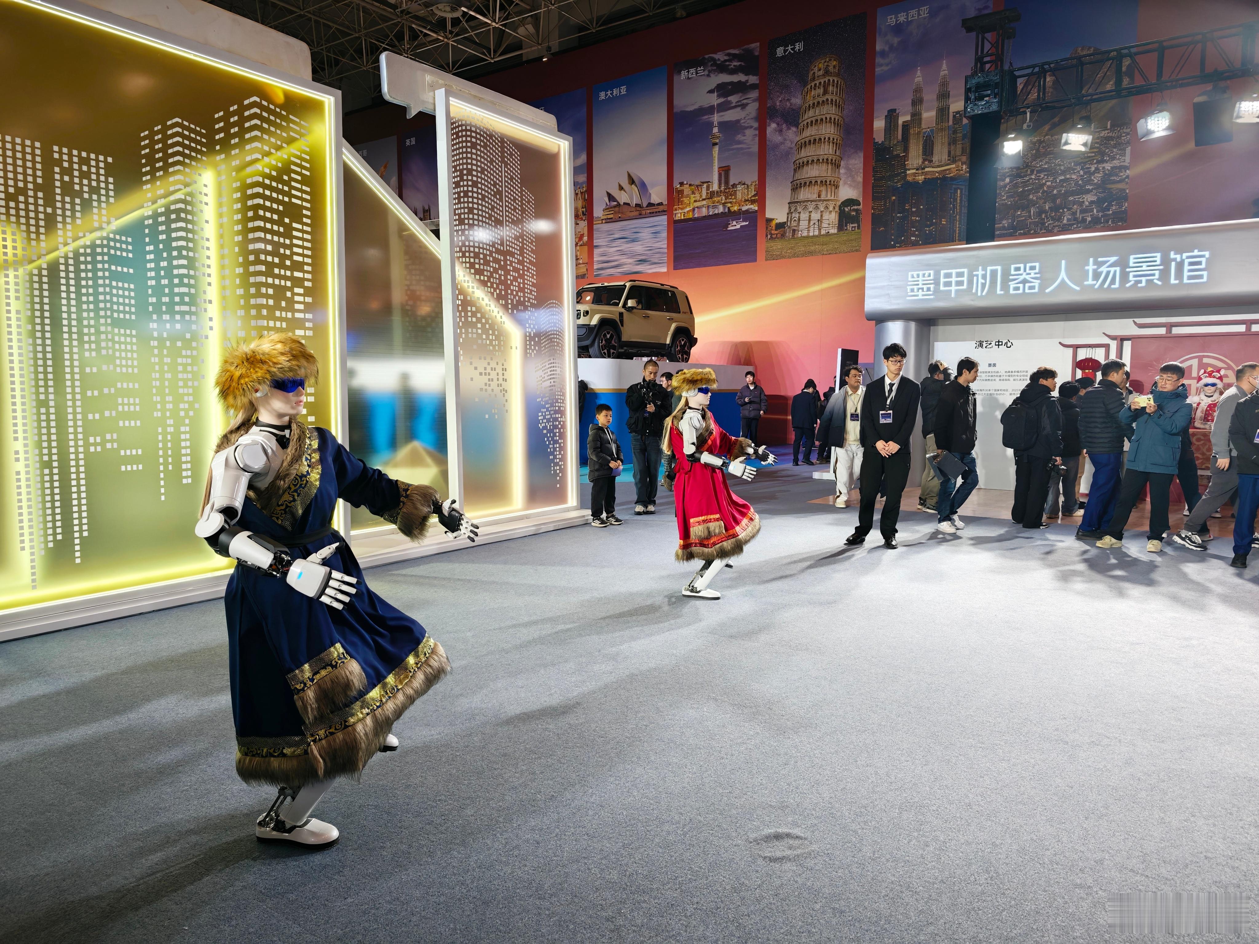 一进2026奇瑞AI之夜的会场，感觉过年了……那还说啥了？祝大家新年快乐！今晚看