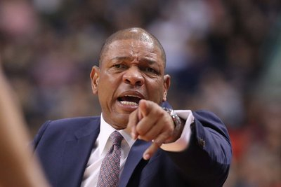 老里弗斯退役，看到什么传奇教头之类的名号，我就觉得这货确实挺传奇的。传奇的人类被