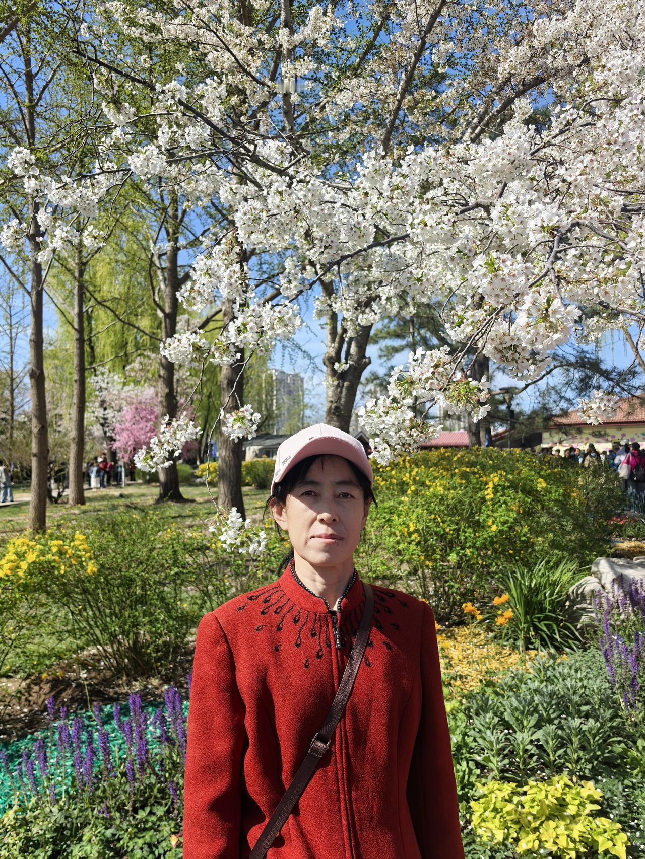 老伴好样的，带病坚持执勤防火三天。
老伴上岗第一天早上5点到岗。由于初春的天气变