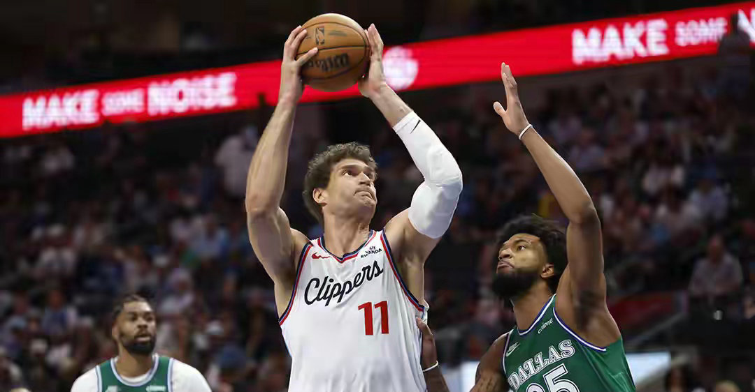 里程碑达成！大洛生涯总得分超过18000分NBA体育明星 北京时间3月22日，N