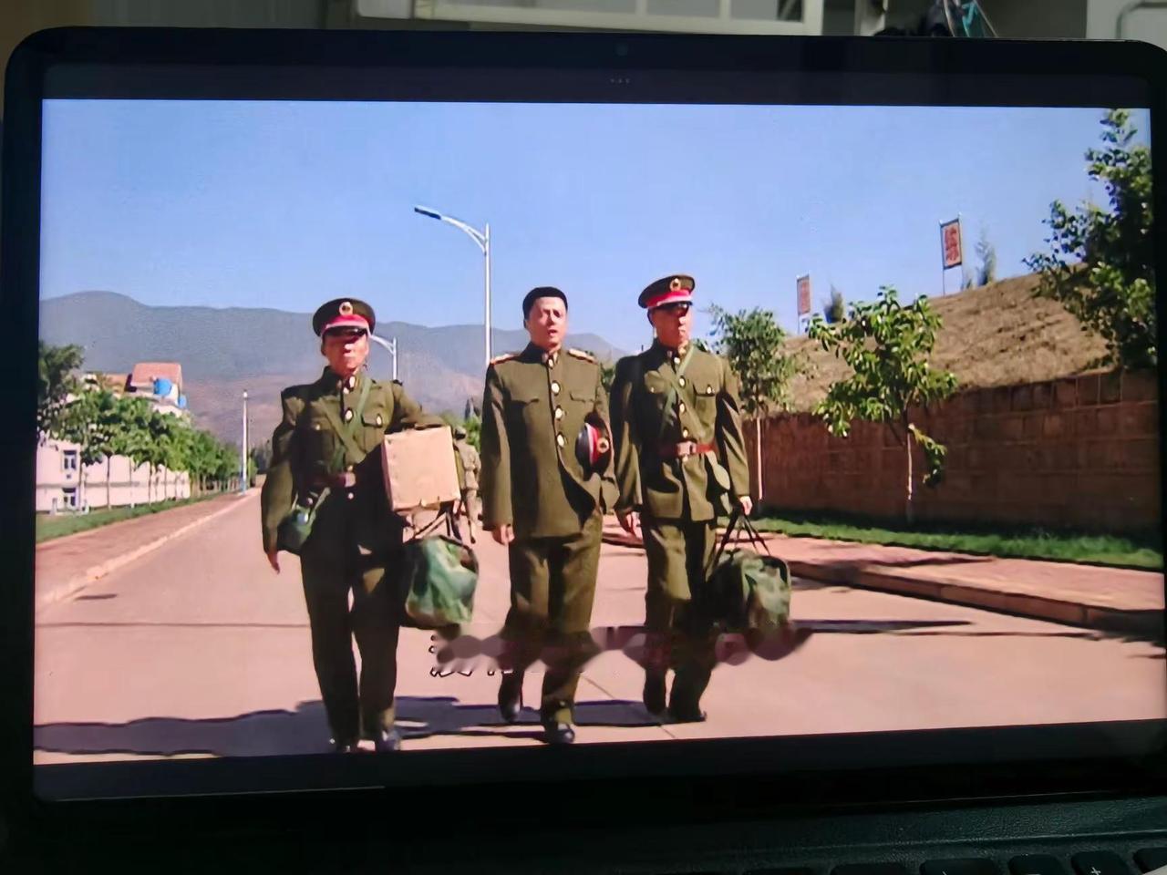 山里的黄昏，总让人想起旧事士兵突击