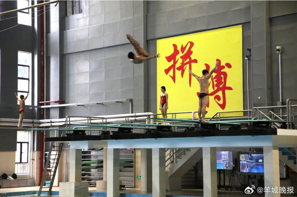 #全红婵缺席全国跳水冠军赛#【广东二沙体育训练中心：全红婵暂不具备参赛条件】4月