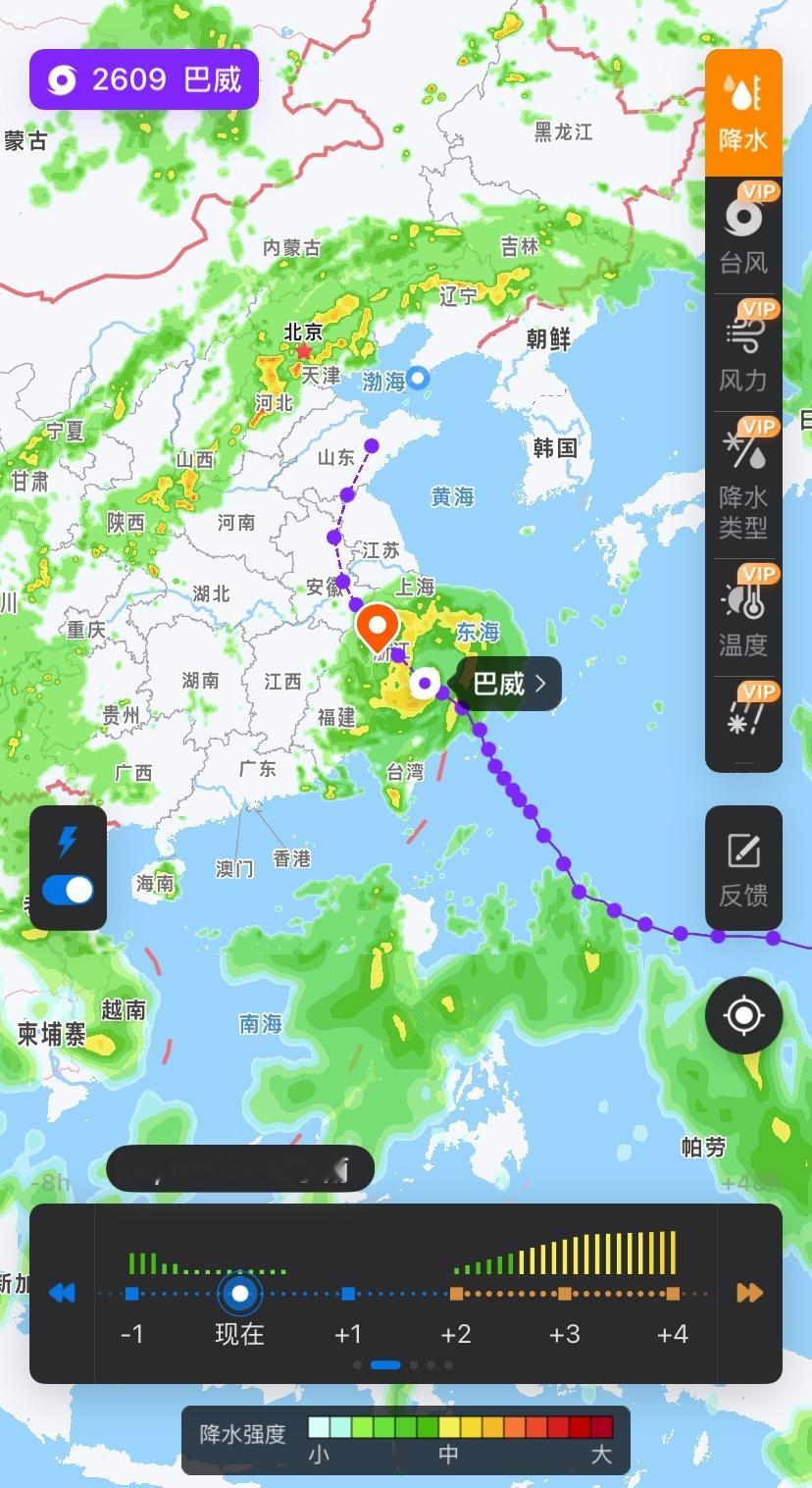 其实不一定是台风登陆的地区受灾，这个巴威因为体积巨大，吸收的水汽也很多，风力更是