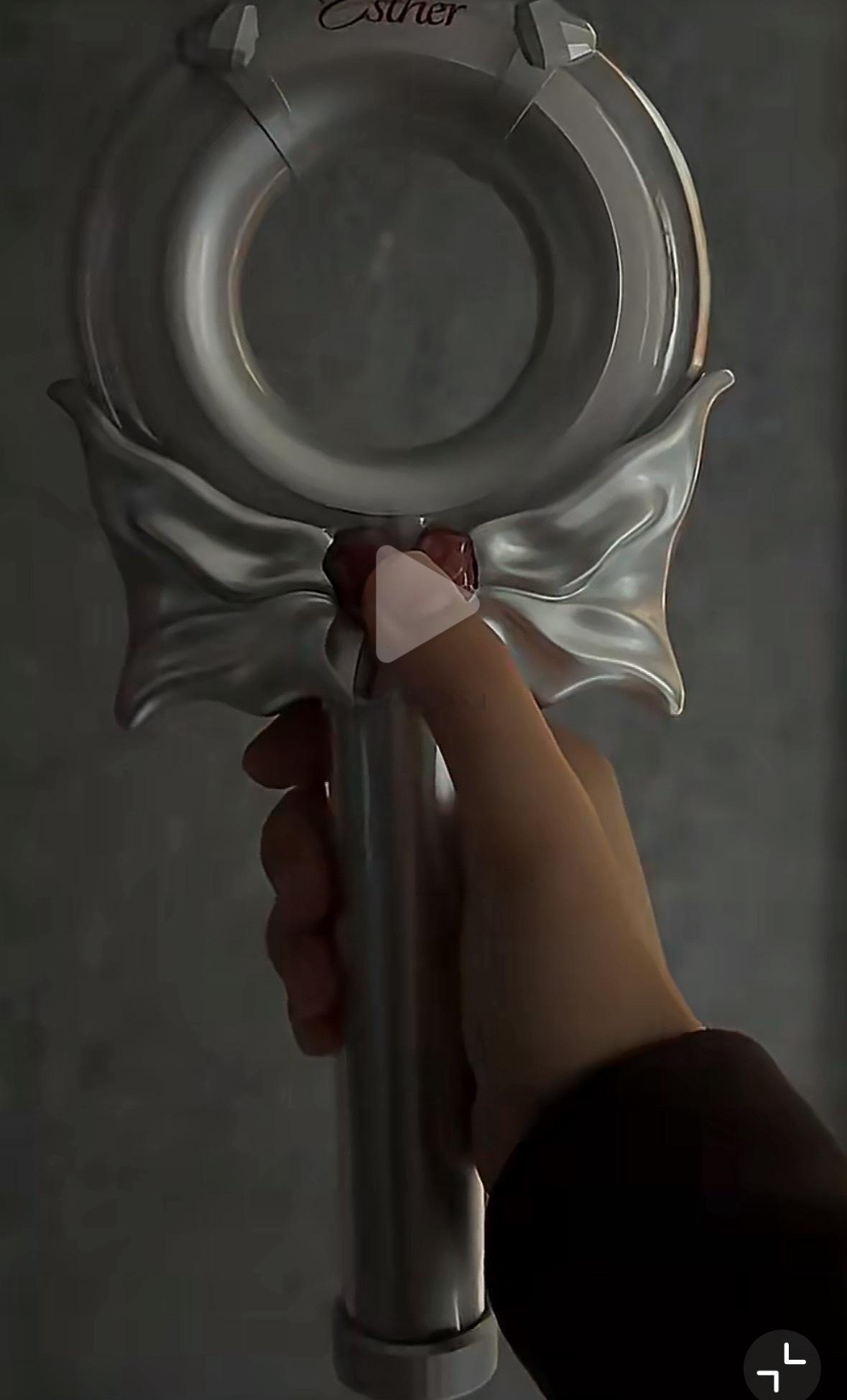 等等，意思是这根塑料应援棒定价260多吗？虞书欣应援棒开箱