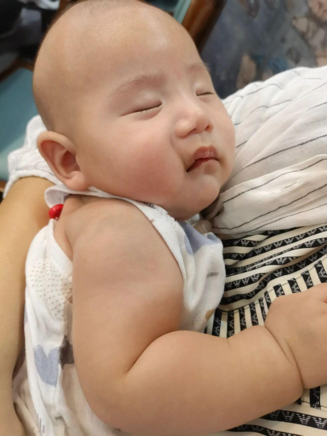 孩子睡你也睡？休想！