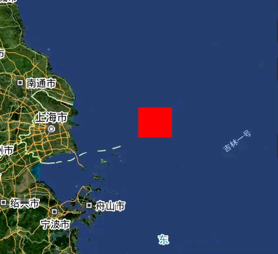 终于官宣了，#福建舰出海开展首次航行试验# 

据新华社快讯，中国海军超级航母“