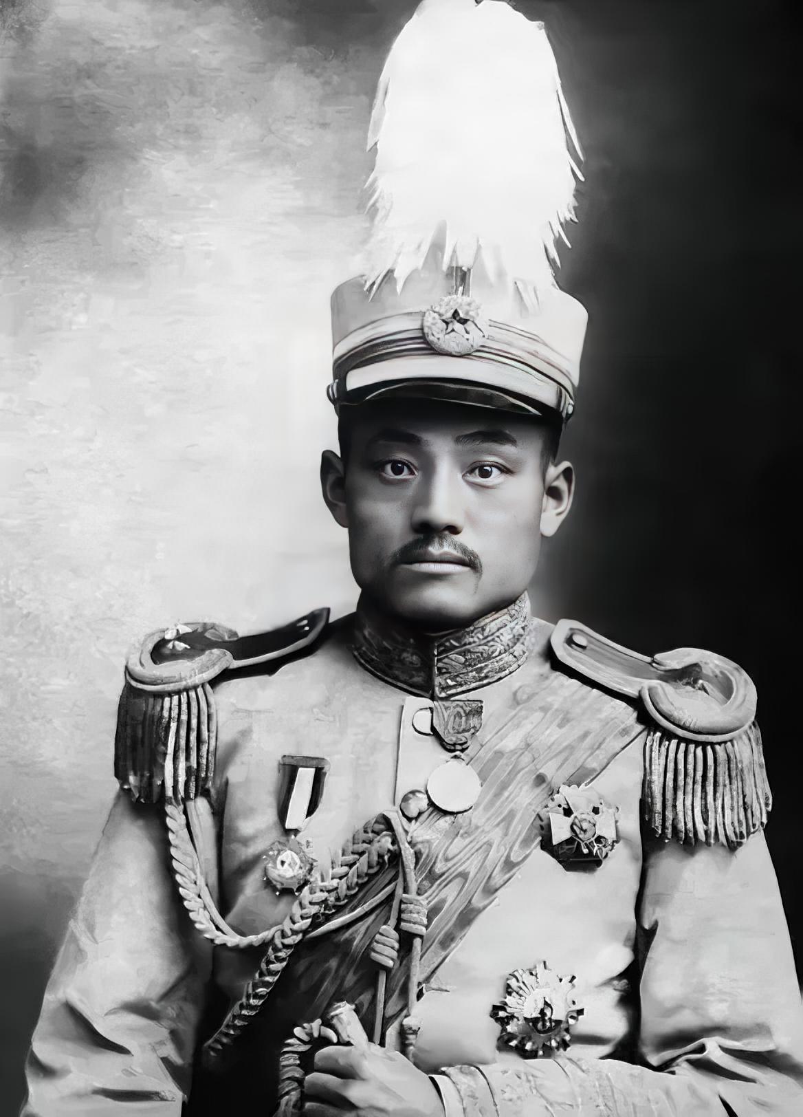 军阀张敬尧不仅残暴还很好色。1918年，他任湖南督军时，看上了曾国藩的曾孙女——