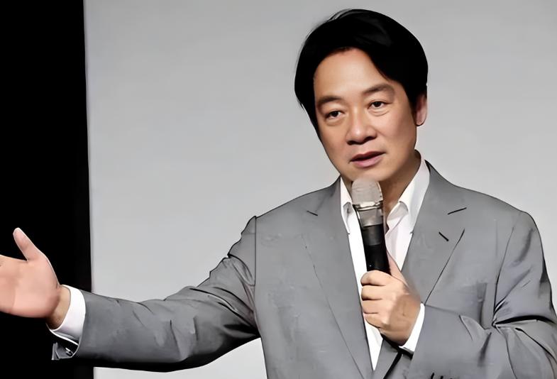 赖清德终于搞清楚自己的“身世”了？赖清德曾在个人社交媒体的自我介绍中写道：我叫赖
