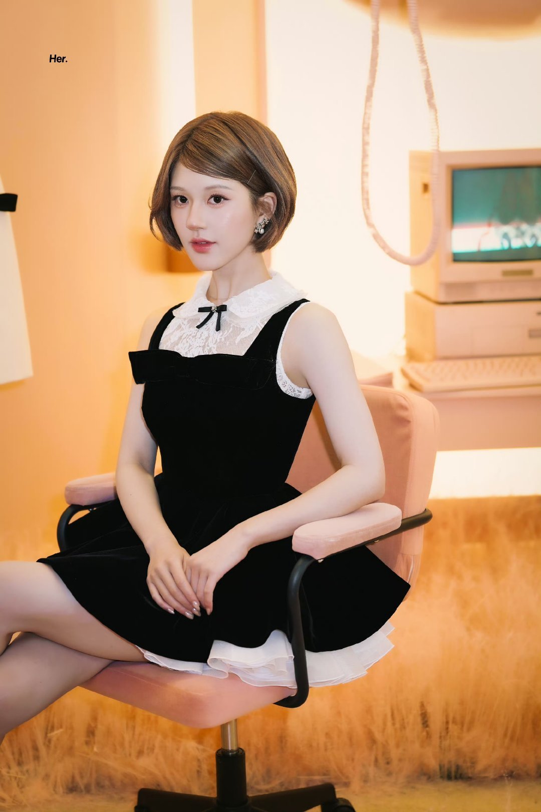 赵露思线下活动图，造型好像盲盒手办娃娃[送花花] ​​​