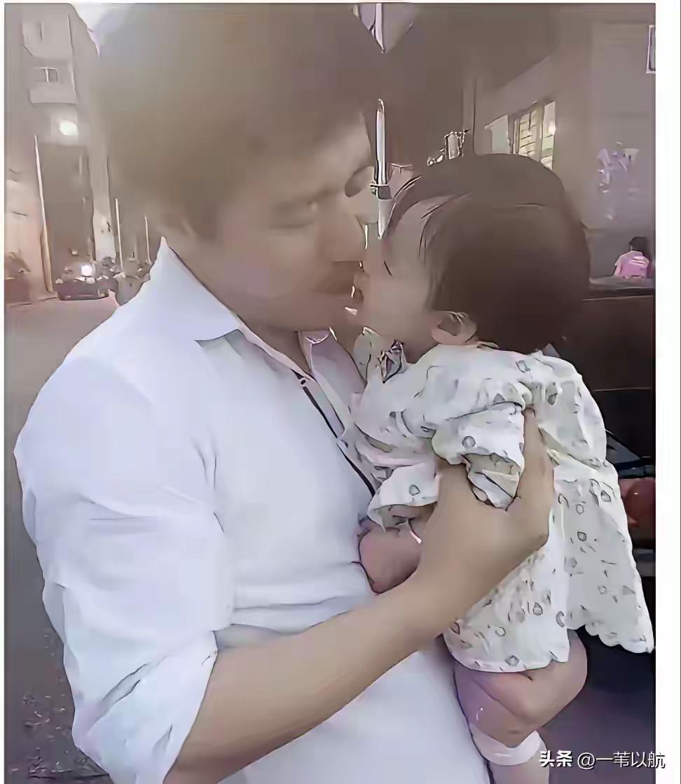 姩菡你是爸爸的全部！

爸爸一生的辛苦劳累都是为了女儿的安稳！

爸爸说过，不想