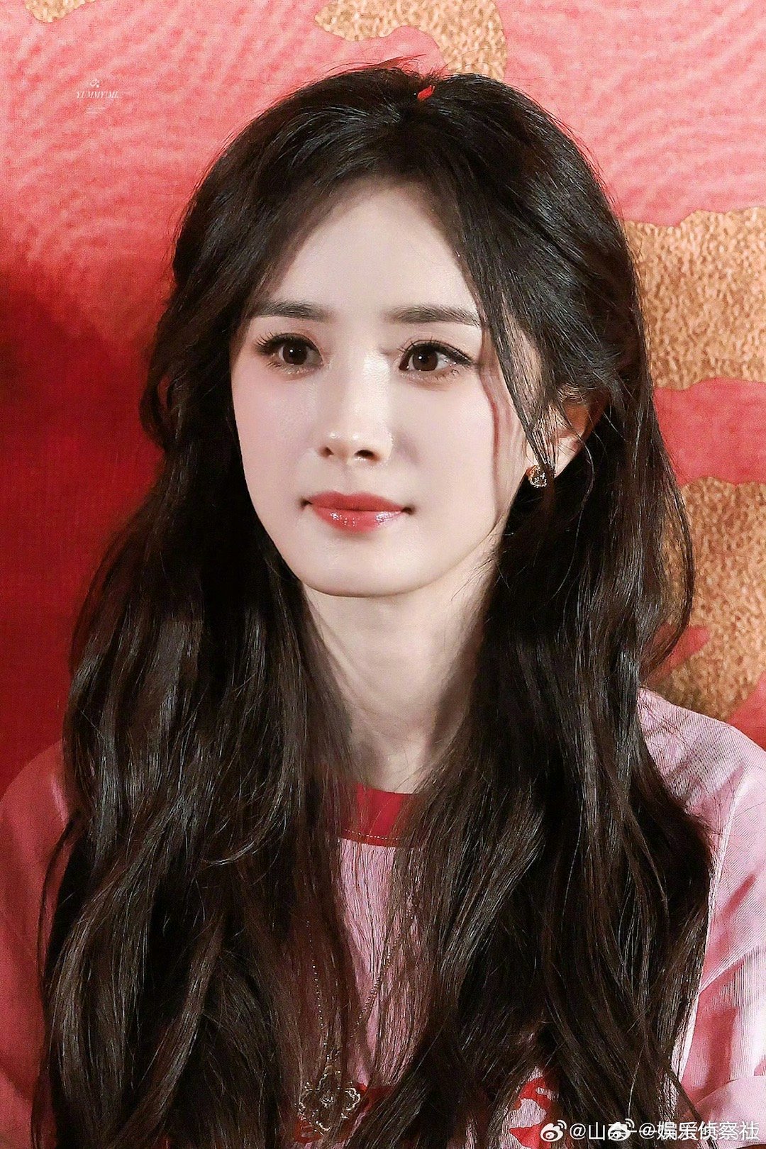 杨幂姐姐好甜美的微笑😊 ​​​