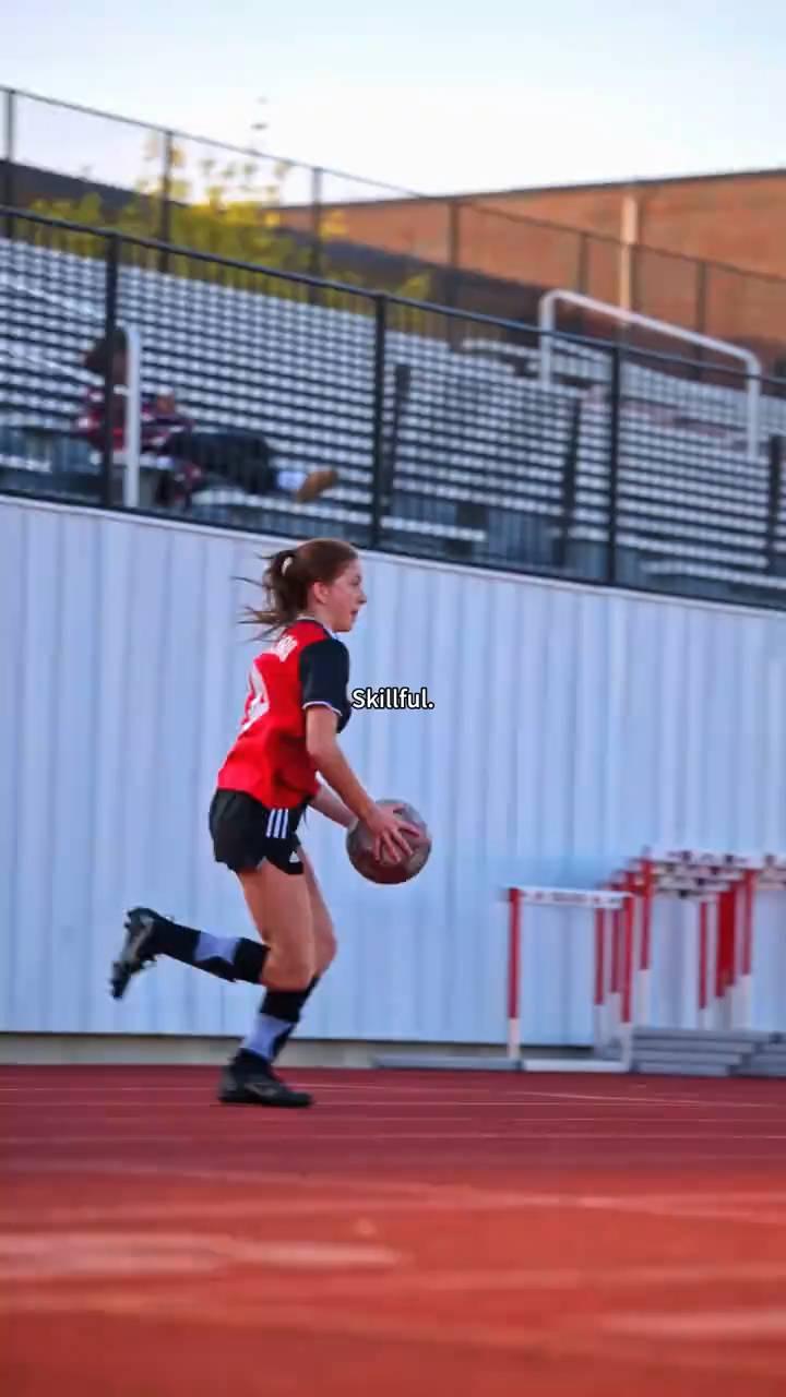 NOBODY Can Catch Her。
