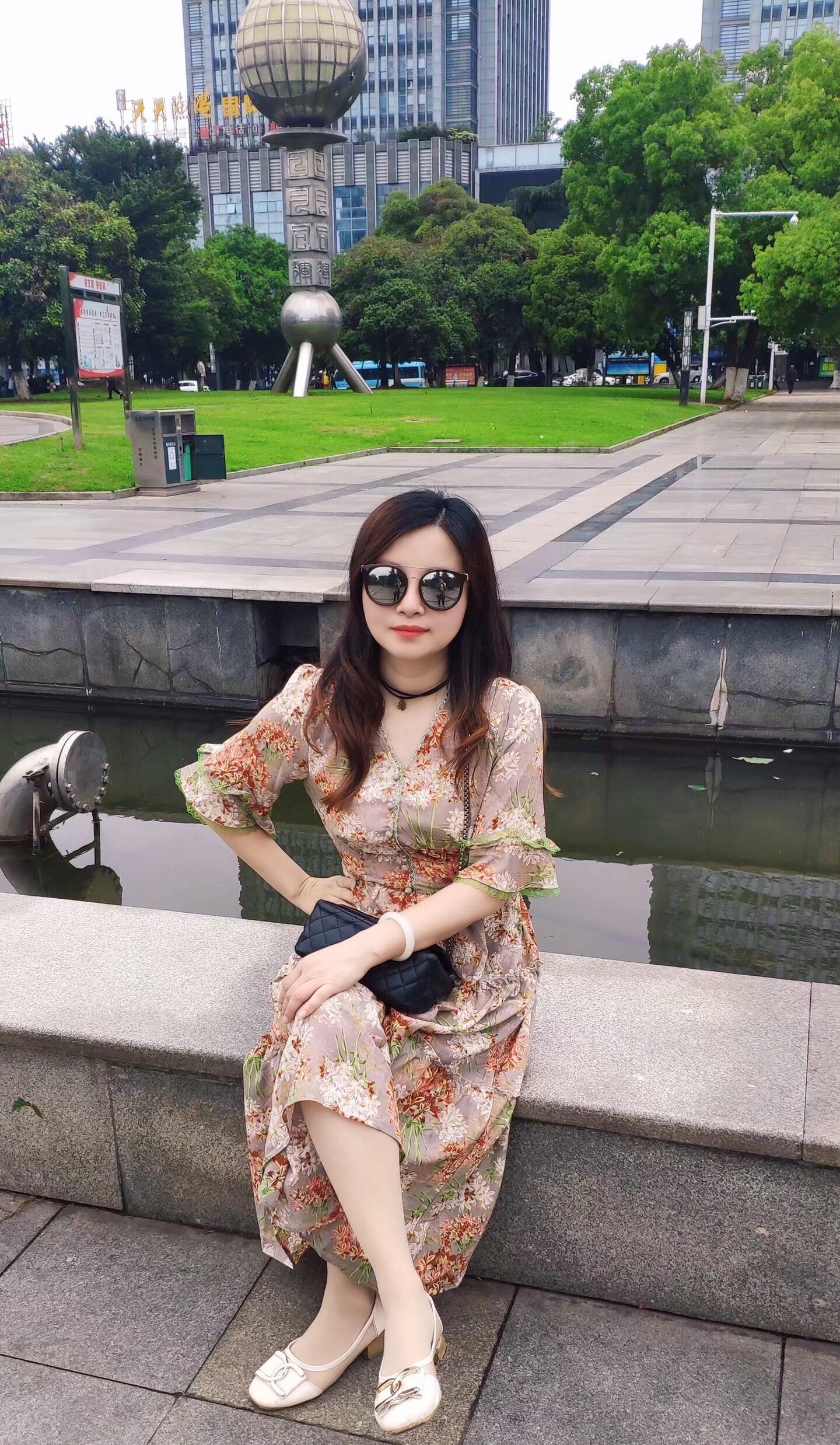 青春岁月 勇敢做自己 美好生活