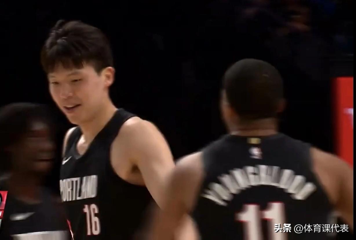 杨瀚森替补9分钟4分3篮板，卡马拉三分11中9砍35分，开拓者大胜篮网35分！北