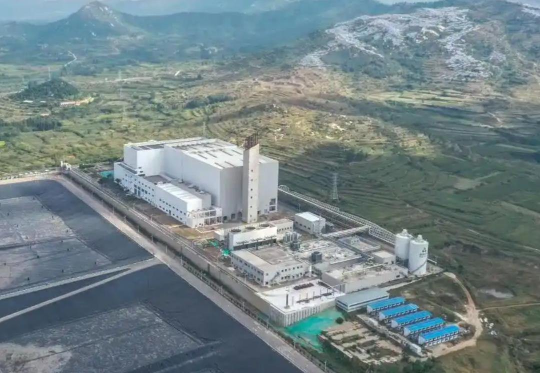 潮评丨与其“抢”垃圾，不如换思路