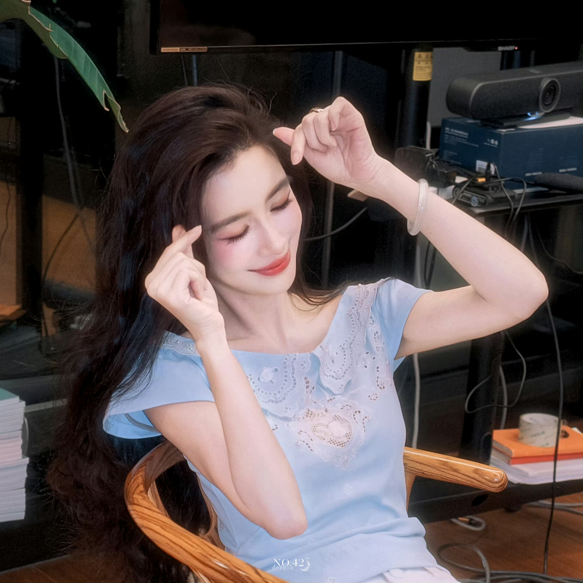 angelababy angelababy "或许我们素未谋面,但我对你的爱意永