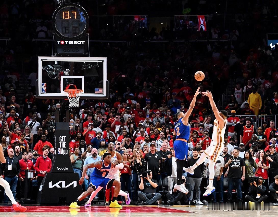 麦科勒姆：大头，你们要是最后拿NBA总冠军了，是不是应该感谢感谢我？？？
布伦森