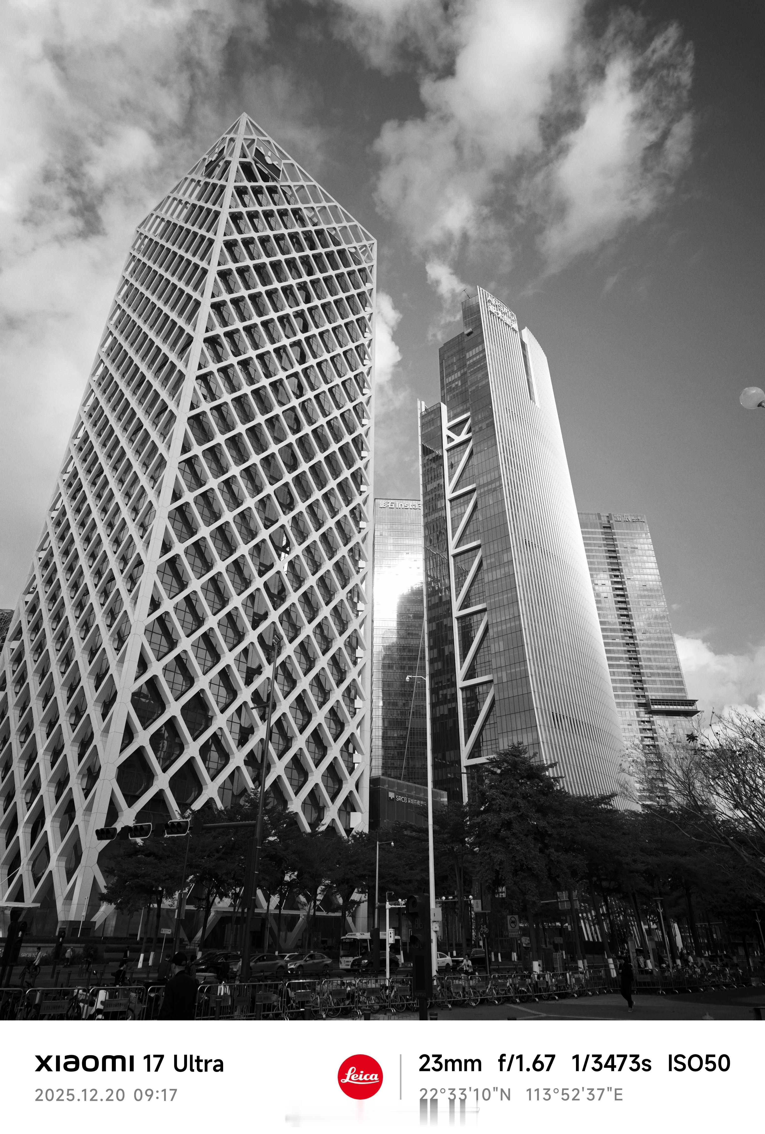 小米17ultra 比较喜欢这两张小米17ultra首发评测 ，活力满满的深圳 