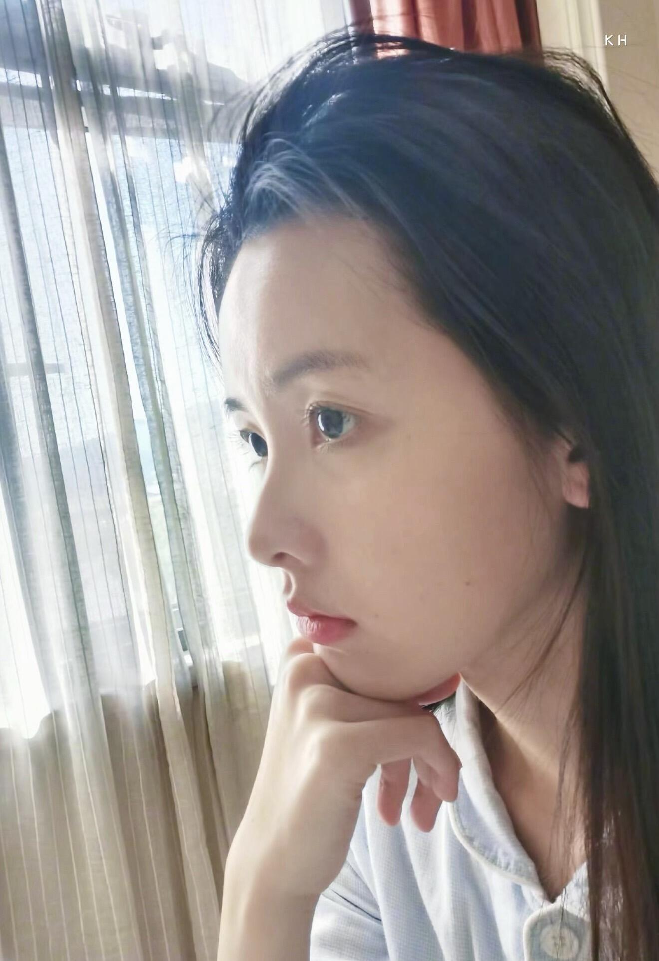 一些女明星素颜怼脸镜头… 