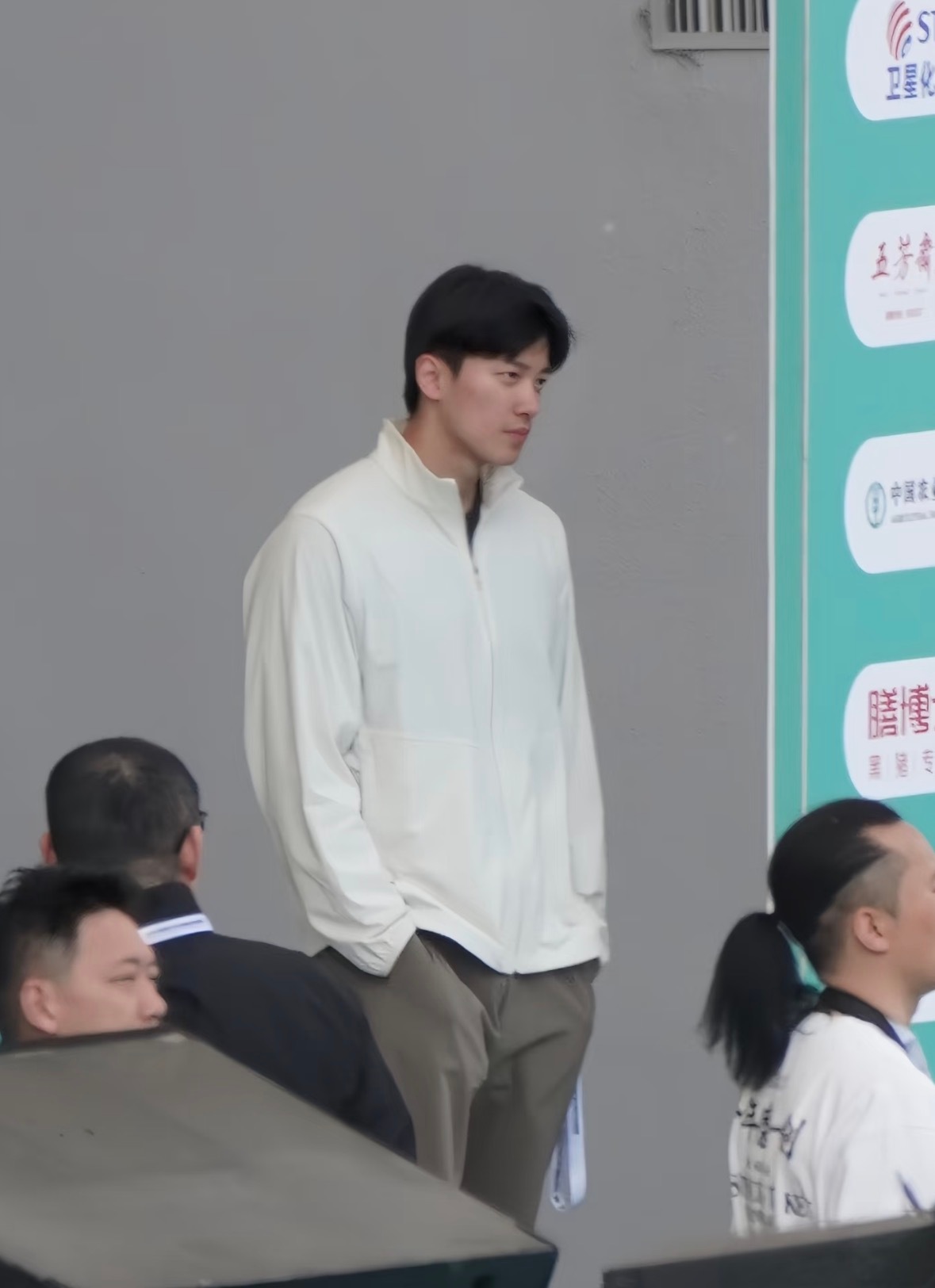 看点好梦的，睡觉汪顺