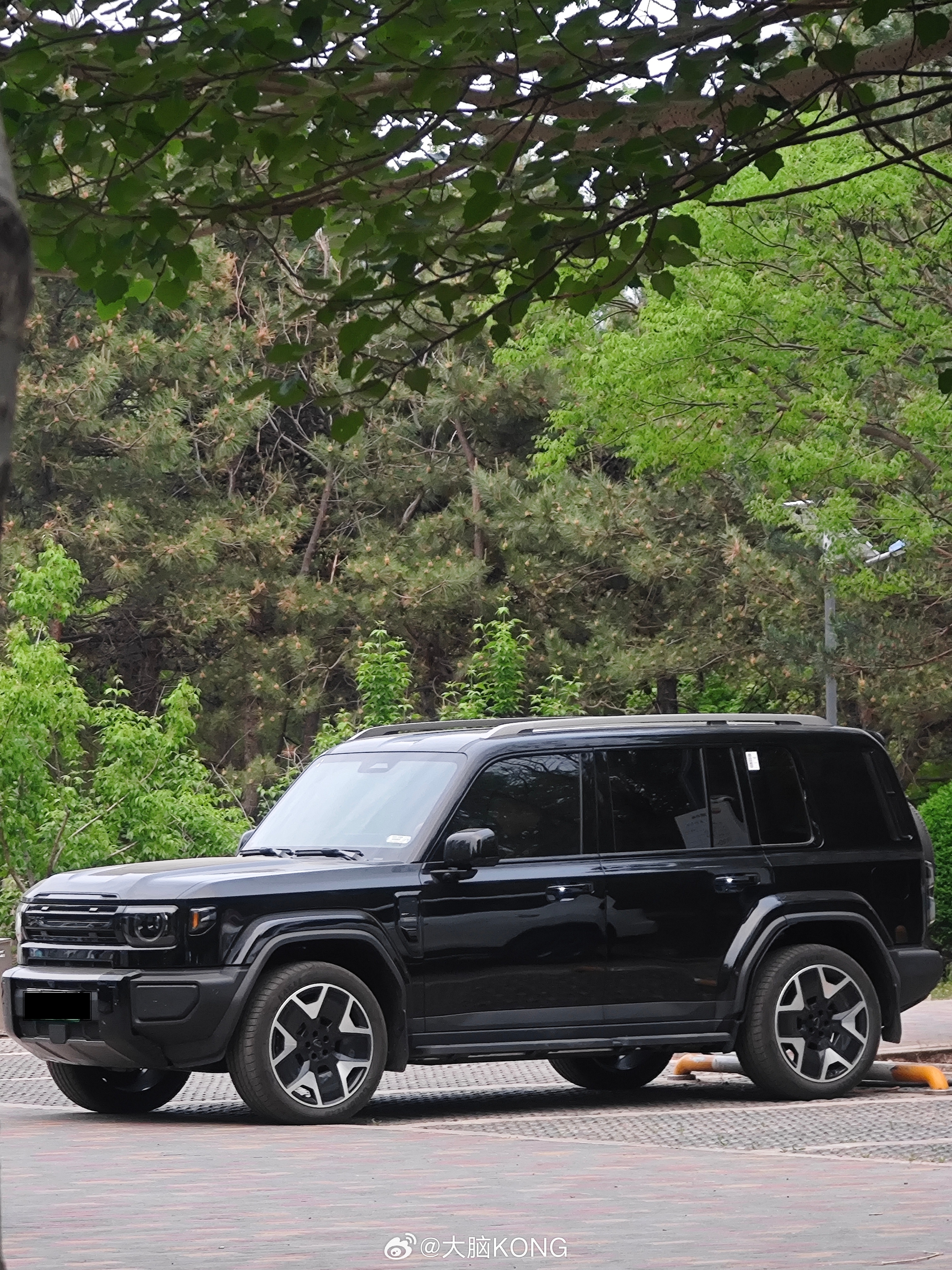 黑色iCar V27，风味越野，确实漂亮。icarv27(iCar V27 网页