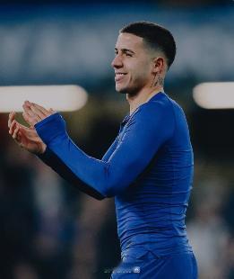 阿隆索回应恩佐未进大名单 阿根廷媒体传恩佐自己要求不踢，阿隆索直接否认——“不不