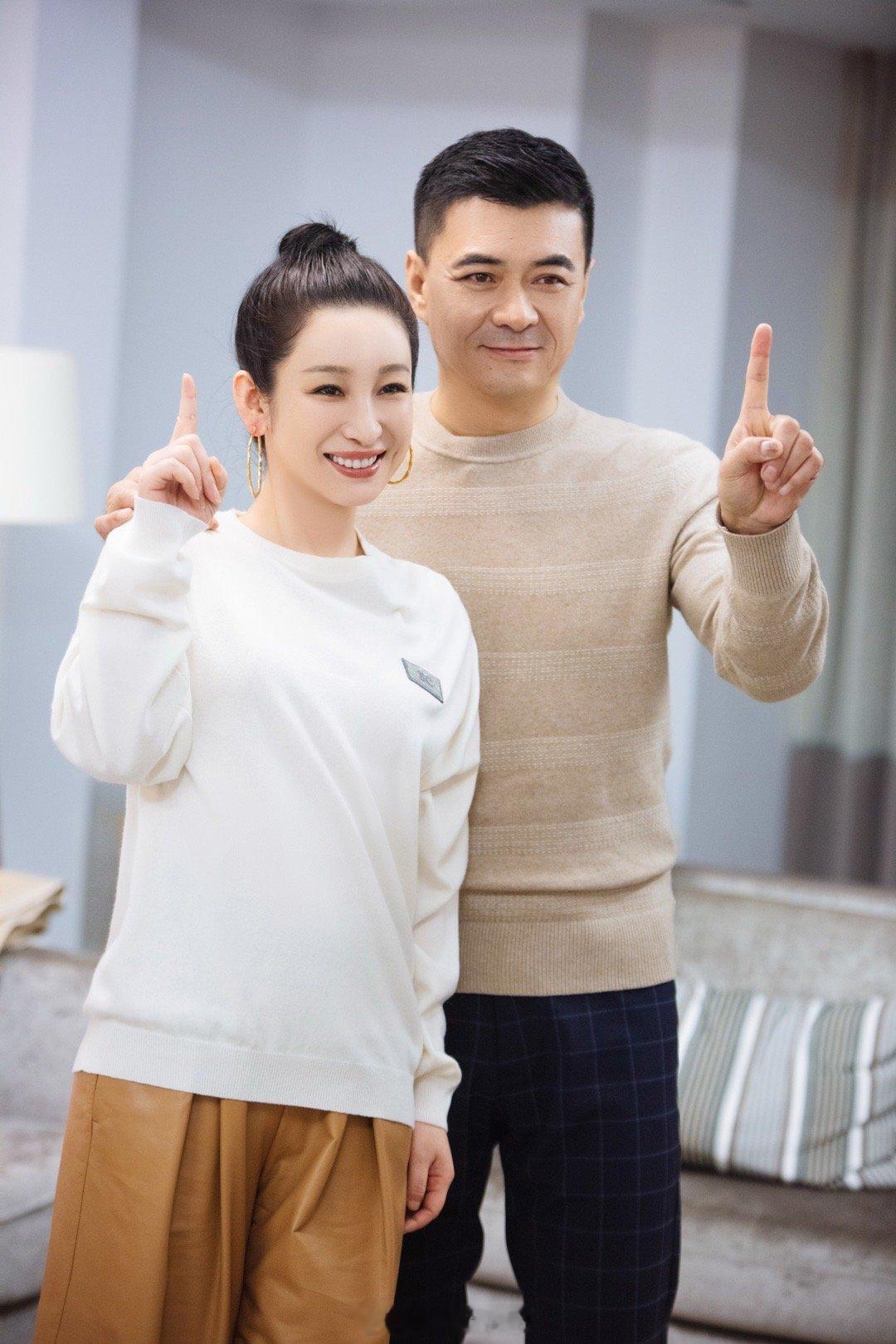 当秦海璐抽到马上有对象在春晚采访游戏环节抽到“马上有对象”的祝福，赶紧把这个祝福